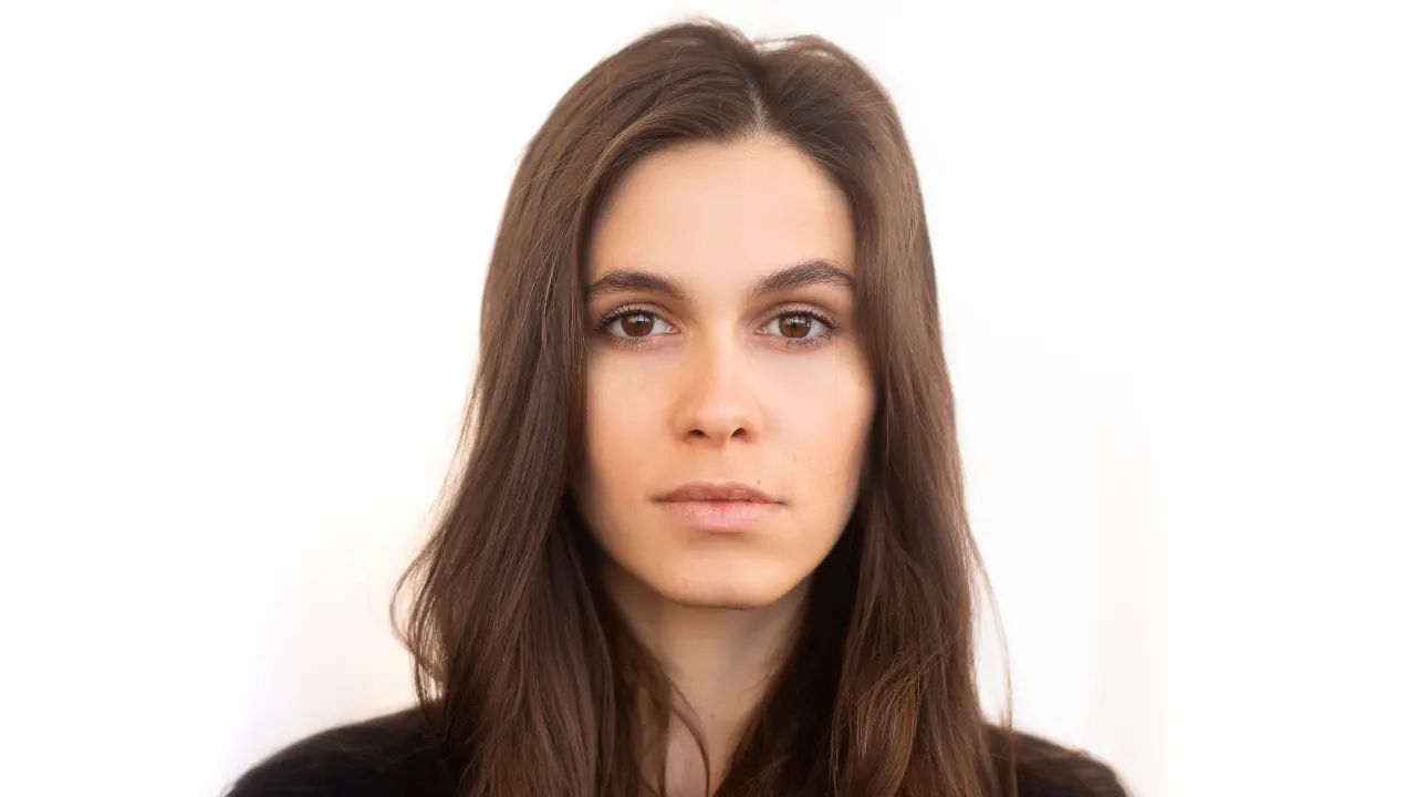 How to Take the Perfect Green Card Lottery Photo